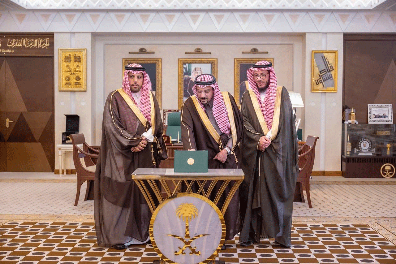 سمو أمير القصيم يدشّن مبادرة تسهيل أداء العمرة لـ 50 رحلة خلال رمضان