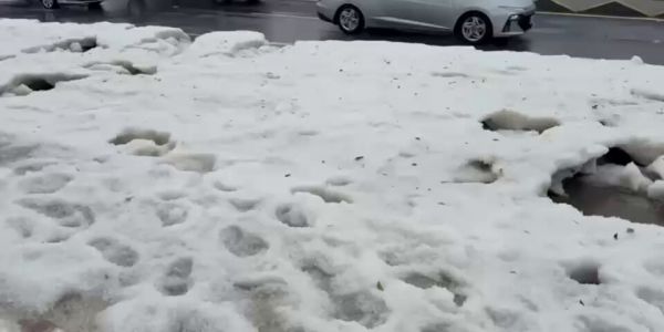 رابع أيام العيد الباحة تكتسي بياض البرد