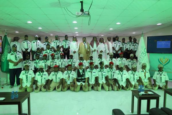 محافظ وادي الدواسر يشهد تكريم المشاركين في معسكرات الخدمة العامة للحج