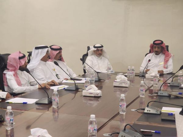 محافظ بارق يقود انطلاقة مرحلة العمل بعد عيدلأضحى المُبارك