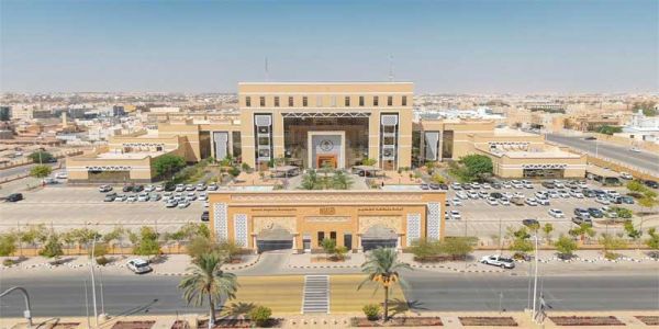أمانة القصيم تهيئ حديقة الإسكان ببريدة لمتابعة مباراة المنتخب السعودي