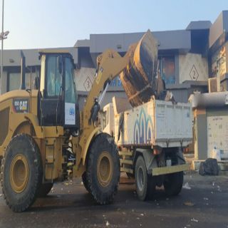 أمانة جدة تواصل جهودها في مكافحة الظواهر السلبية وتصادر 25 طن من المواد الغذائية بنطاق المليساء