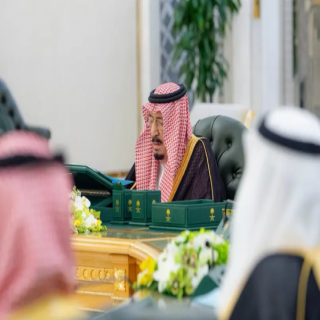 خادم الحرمين الشريفين يرأس جلسة مجلس الوزراء في جدة