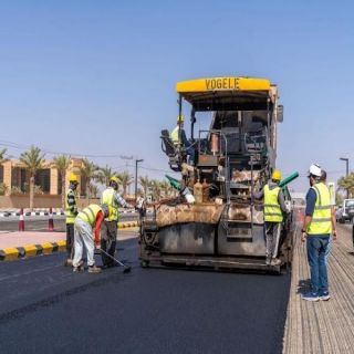 القصيم: بلدية الفوارة تُنهي أعمال كشط وسفلتة عددًا من الشوارع