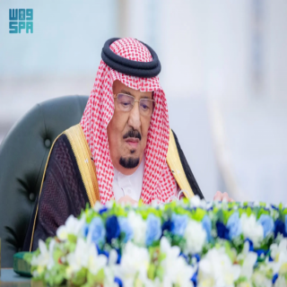 #خادم_الحرمين_الشريفين يرأس جلسة #مجلس_الوزراء في جدة.