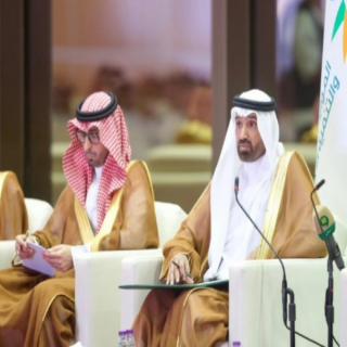 الوزير الراجحي يزور عسير ويلتقل رجال وسيدات ورواد الأعمال المنطقة