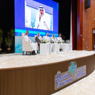 رئيس #جامعة_القصيم يرعى برنامج «طموح.. رؤية ومستقبل»
