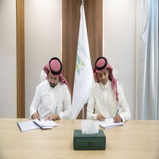 بأكثر من 3.8 مليون ريال ..#أمانة_القصيم توقع عقد صيانة وازدواج طريق الملك سعود" الغماس- اللسيب "