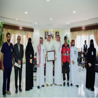 الهلال الأحمر يمنح مركز التأهيل الشامل بالبكيرية شهادة الإمتثال الإسعافي