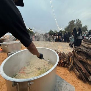 أمانة القصيم تعزز الأجواء الشعبية بفعالية الطبخ الحي في حديقة الاسكان ببريدة