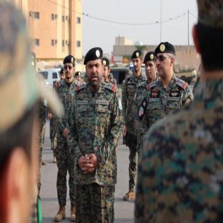 اللواء الركن عوض بن مشوح العنزي يتفقد قوات الأفواج الأمنية بعسير وجازان