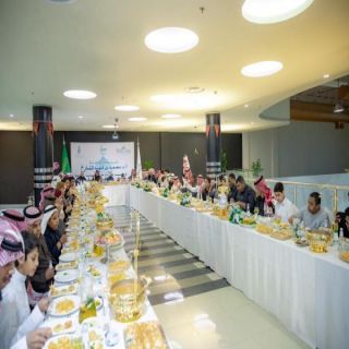 رئيس #جامعة_القصيم يشارك أبناءه الأيتام مأدبة الإفطار الرمضاني