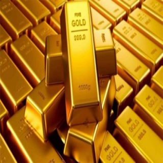 الذهب يتراجع لأدنى مستوى في أكثر من شهر متأثرًا بقوة الدولار