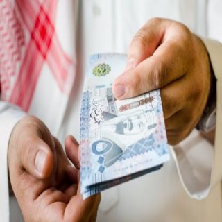 الموارد البشرية التأخر في سداد الراتب يتيح للعامل التقدم بطلب تنفيذ بعد 30 يومًا